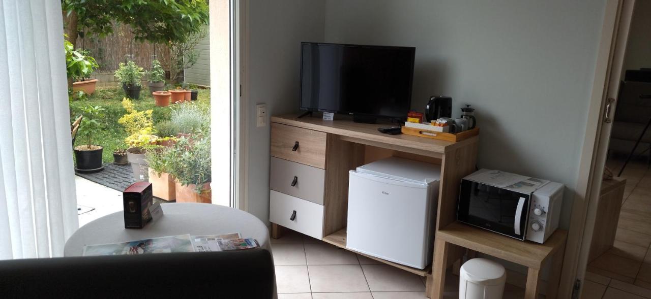 Fleurs De Cosmos Bed & Breakfast Albi Exterior photo